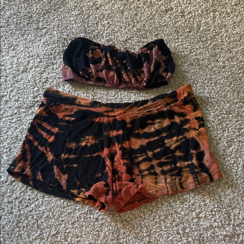 Women’s Tie-Dye Bandeau Tube Top and Shorts Set Size XS